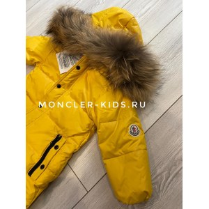 Слитный комбинезон Moncler желтый
